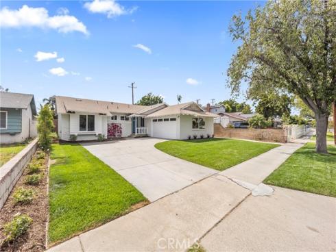 2218  Lewis  , Santa Ana, CA