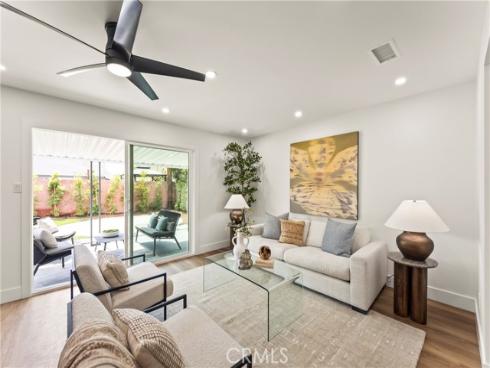 2218 Lewis , Santa Ana, CA