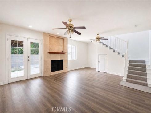 1042 W Mcfadden Avenue, Santa Ana, CA