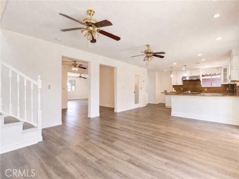 1042 W Mcfadden Avenue, Santa Ana, CA