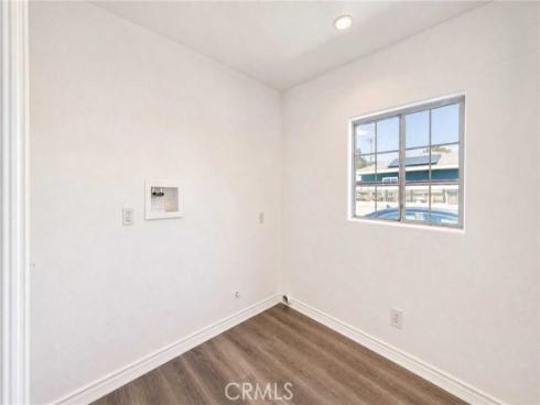 1042 W Mcfadden Avenue, Santa Ana, CA