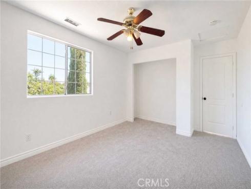 1042 W Mcfadden Avenue, Santa Ana, CA