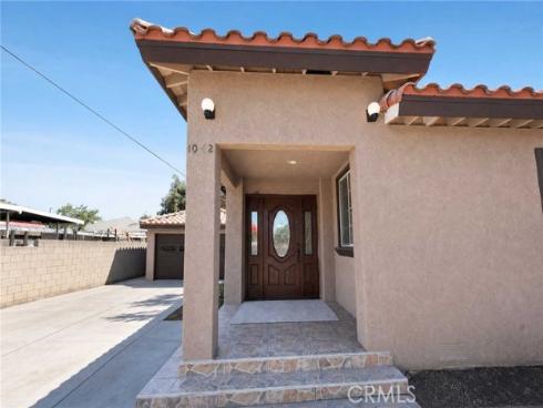 1042 W Mcfadden Avenue, Santa Ana, CA