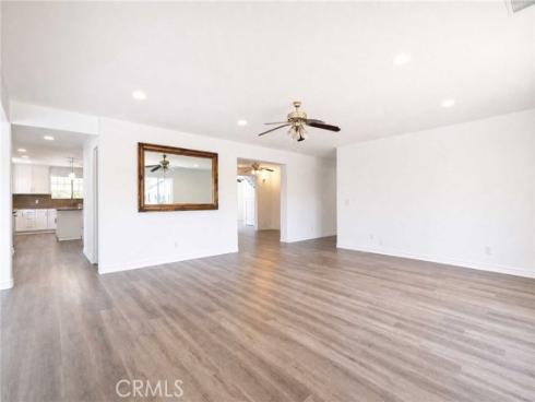 1042 W Mcfadden Avenue, Santa Ana, CA