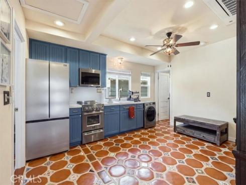 512 S Maple , Santa Ana, CA