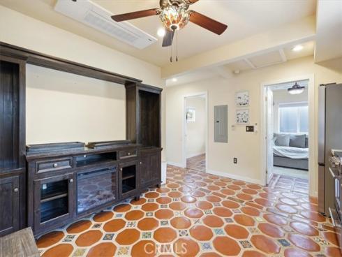 512 S Maple , Santa Ana, CA