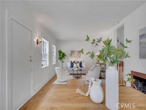 207 W Buffalo Avenue, Santa Ana, CA