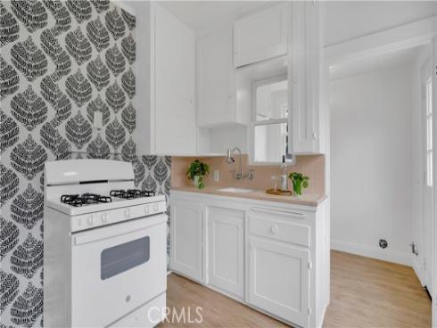 207 W Buffalo Avenue, Santa Ana, CA
