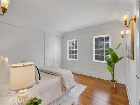 207 W Buffalo Avenue, Santa Ana, CA