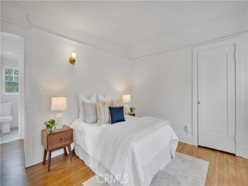 207 W Buffalo Avenue, Santa Ana, CA