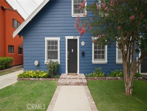 207 W Buffalo Avenue, Santa Ana, CA