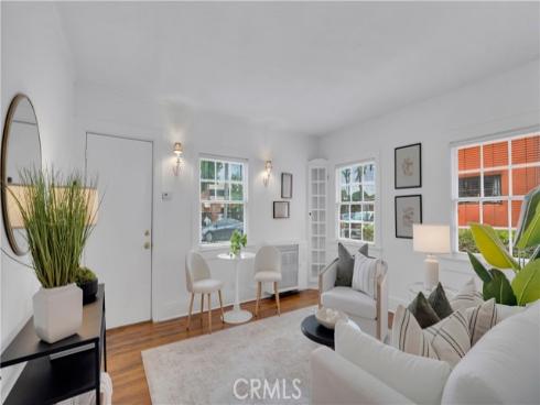 207 W Buffalo Avenue, Santa Ana, CA