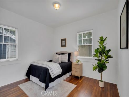 207 W Buffalo Avenue, Santa Ana, CA
