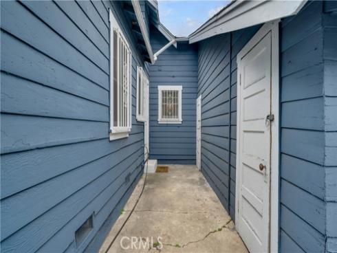 207 W Buffalo Avenue, Santa Ana, CA