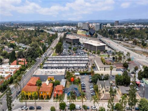 207 W Buffalo Avenue, Santa Ana, CA