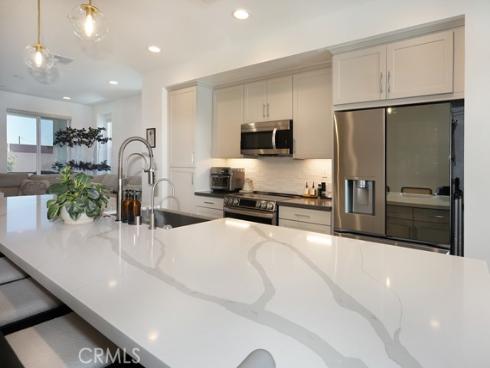 854 S Harbor Blvd , Santa Ana, CA