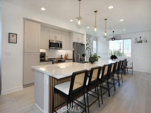 854 S Harbor Blvd , Santa Ana, CA