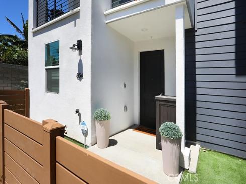 854 S Harbor Blvd , Santa Ana, CA