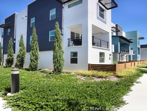 854 S Harbor Blvd , Santa Ana, CA