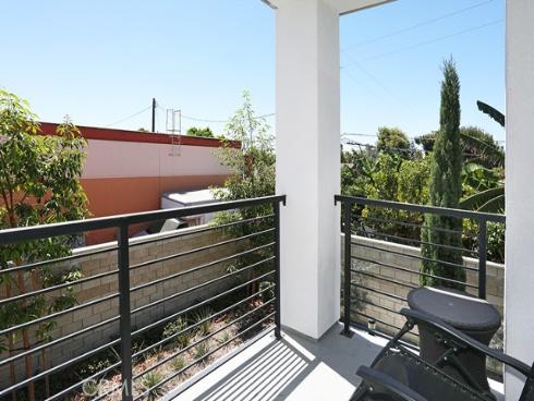 854 S Harbor Blvd , Santa Ana, CA