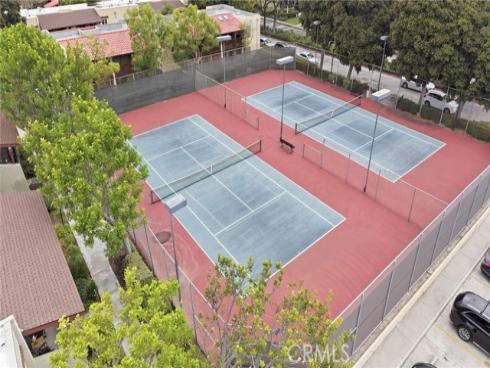1000 W Macarthur 54 Boulevard, Santa Ana, CA