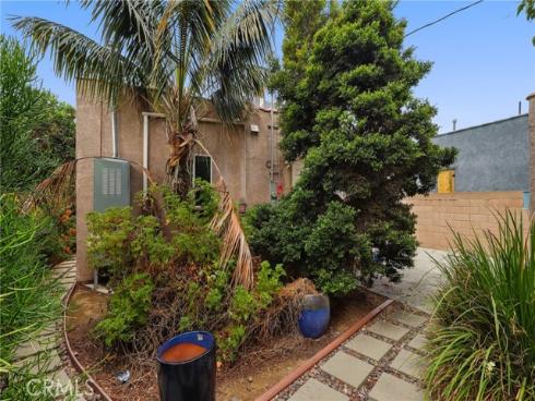 1127 S Shelton , Santa Ana, CA