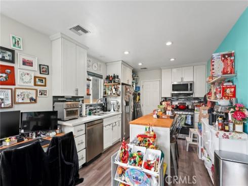 1127 S Shelton , Santa Ana, CA