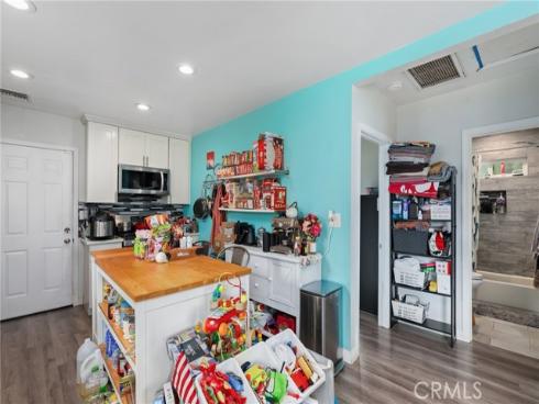 1127 S Shelton , Santa Ana, CA