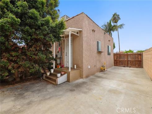 1127 S Shelton , Santa Ana, CA