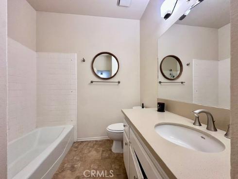 2542 W Macarthur , Santa Ana, CA