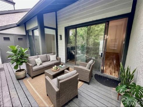 2542 W Macarthur , Santa Ana, CA