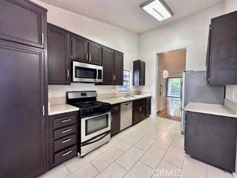 2542 W Macarthur , Santa Ana, CA