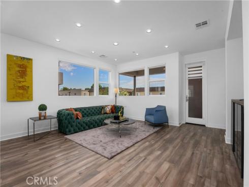 651 S Lyon Street, Santa Ana, CA