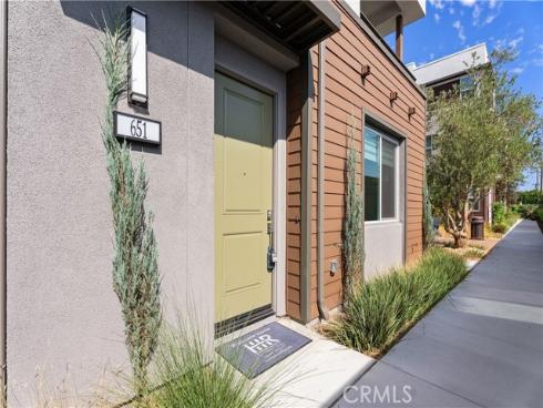 651 S Lyon Street, Santa Ana, CA