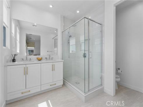 651 S Lyon Street, Santa Ana, CA