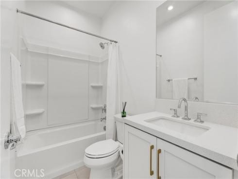 651 S Lyon Street, Santa Ana, CA