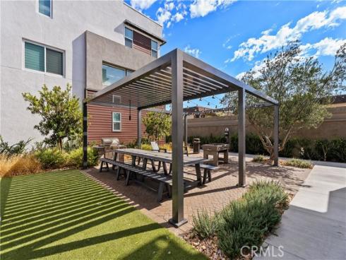 651 S Lyon Street, Santa Ana, CA