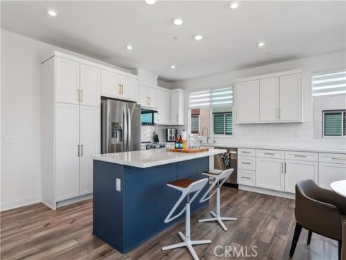 651 S Lyon Street, Santa Ana, CA
