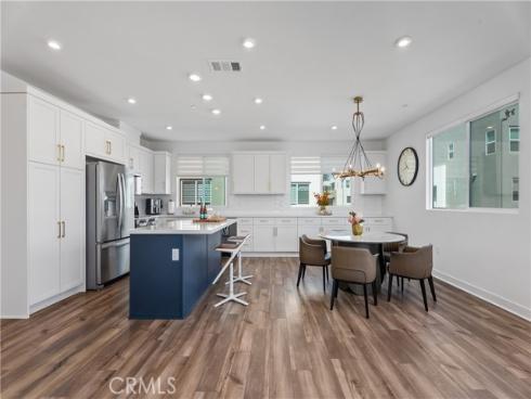 651 S Lyon Street, Santa Ana, CA