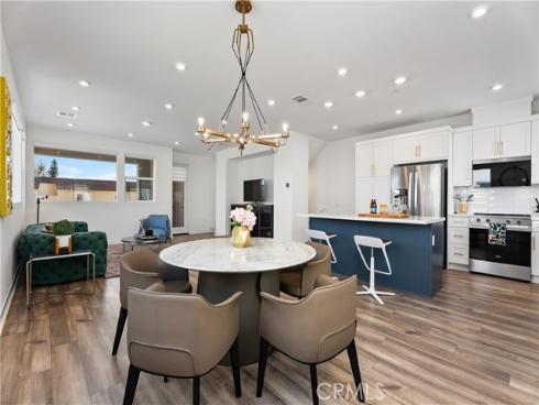 651 S Lyon Street, Santa Ana, CA