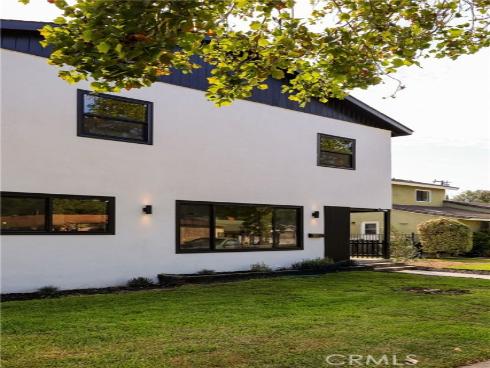 2409 N Hesperian Street, Santa Ana, CA