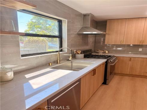 2409 N Hesperian Street, Santa Ana, CA