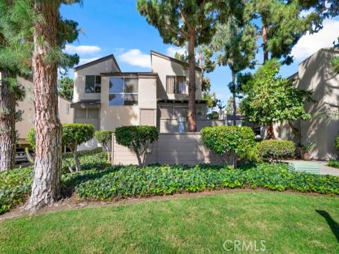 1270 Cabrillo Park , Santa Ana, CA