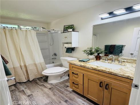 1466 Cabrillo Park C , Santa Ana, CA
