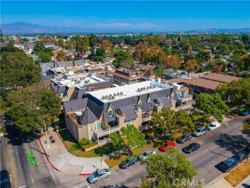 300 E Chestnut 300Q , Santa Ana, CA