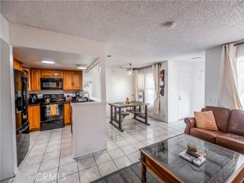 300 E Chestnut 300Q , Santa Ana, CA