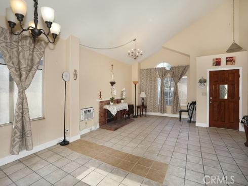 5214 W 3rd , Santa Ana, CA