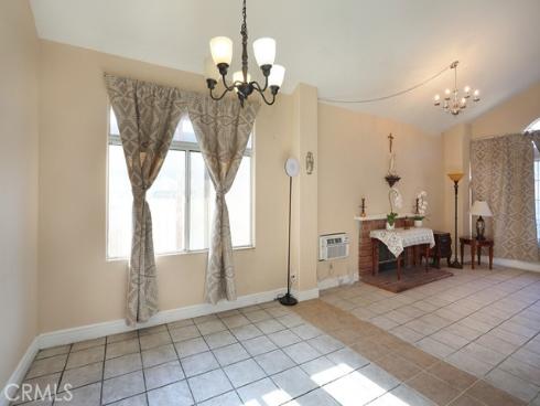 5214 W 3rd , Santa Ana, CA