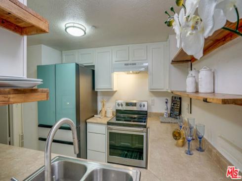 302 E Chestnut 215 Avenue, Santa Ana, CA
