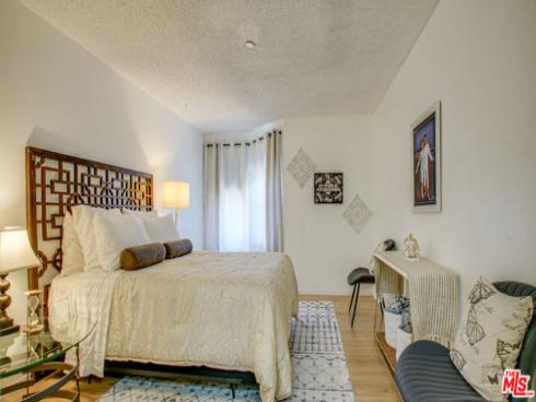 302 E Chestnut 215 Avenue, Santa Ana, CA